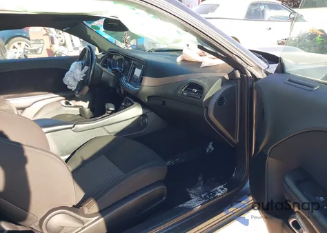 2022 Dodge Challenger Gt z USA, uszkodzony, nr VIN 2C3CDZJG0NH123385